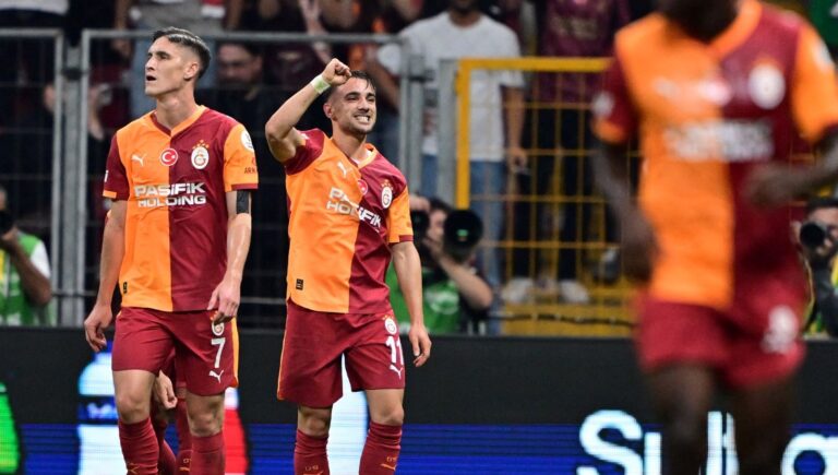galatasaraydan-ust-uste-15-galibiyet-DeCHZ96z.jpg