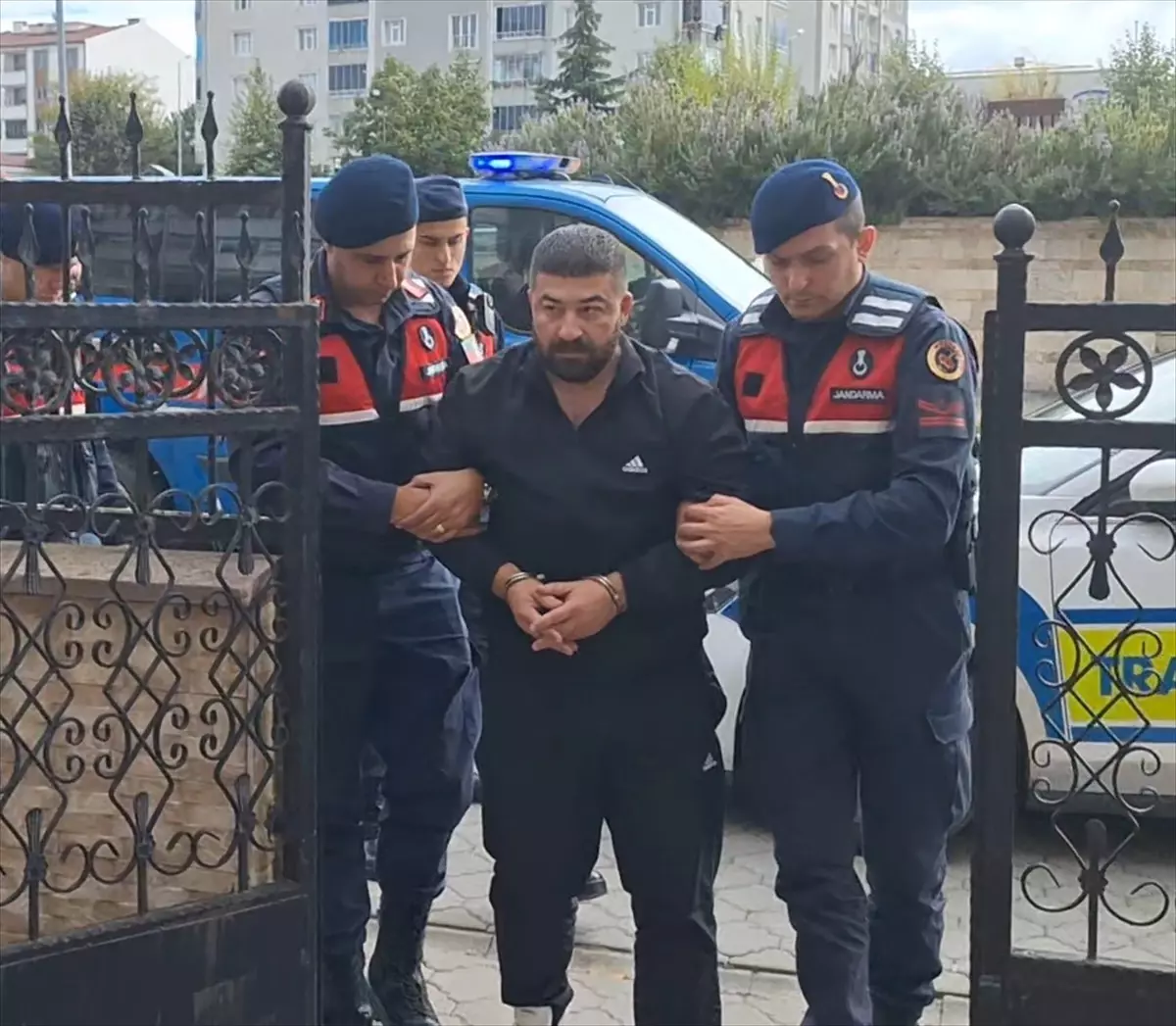 bafrada ailevi tartisma sonrasi cinayet supheli teslim oldu 9XchXtp5.jpg