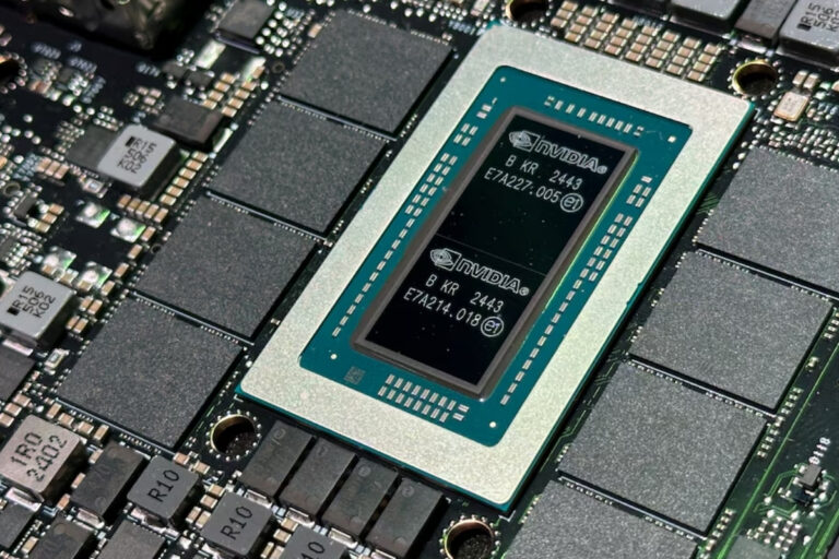 donald trump cin ve diger ulkelerin nvidianin en iyi yapay zeka ciplerine sahip olamayacagini soyledi CYi8cca5.jpg