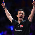 Turk kadin voleybolu santarelli ile ucusa gecti xXfdC624