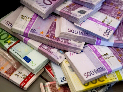 Yunanistan borc yukunu hizla azaltiyor 25 milyar euroluk erken odeme daha masada 398xYWus